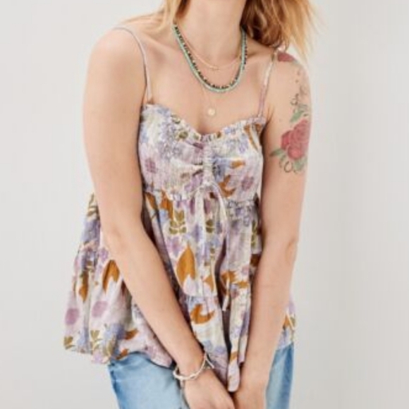NWT American Eagle Smocked Floral Spaghetti Strap Tiered Babydoll Top Si… - Picture 1 of 9